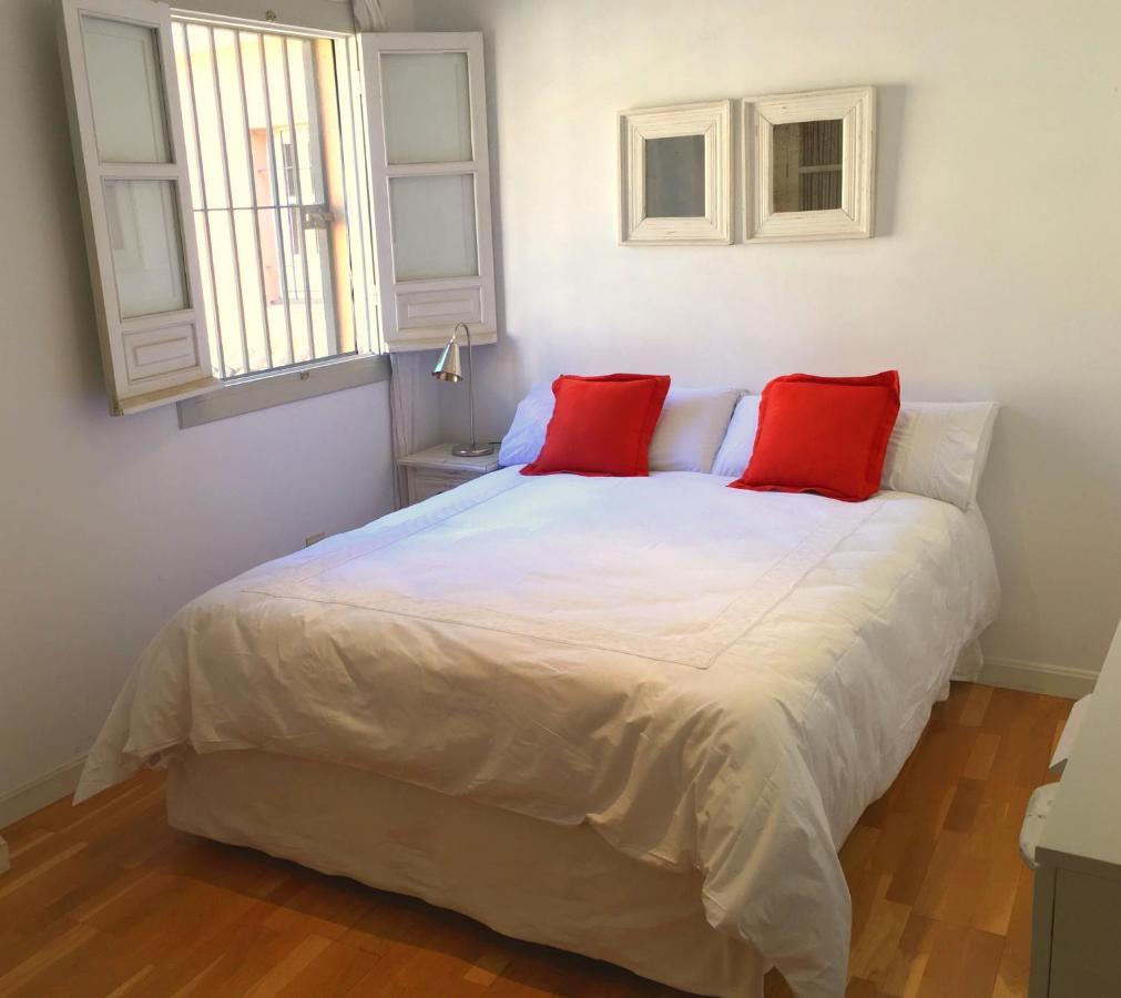 Cozy In Seville Luaran gambar