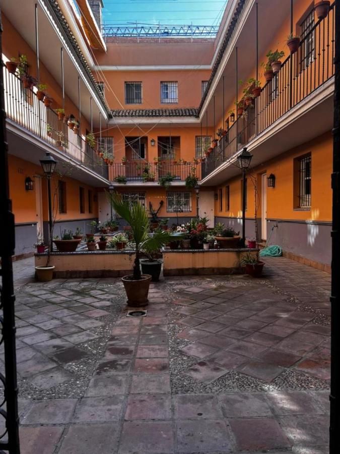 Cozy In Seville Luaran gambar